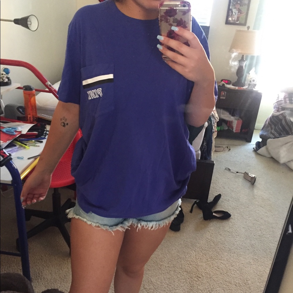 PURPLE VICTORIA’s SECREt PINK TSHIRT